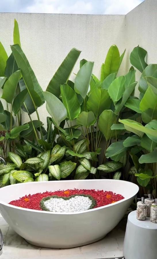 Villa Crystal Lagoon Ubud Esterno foto